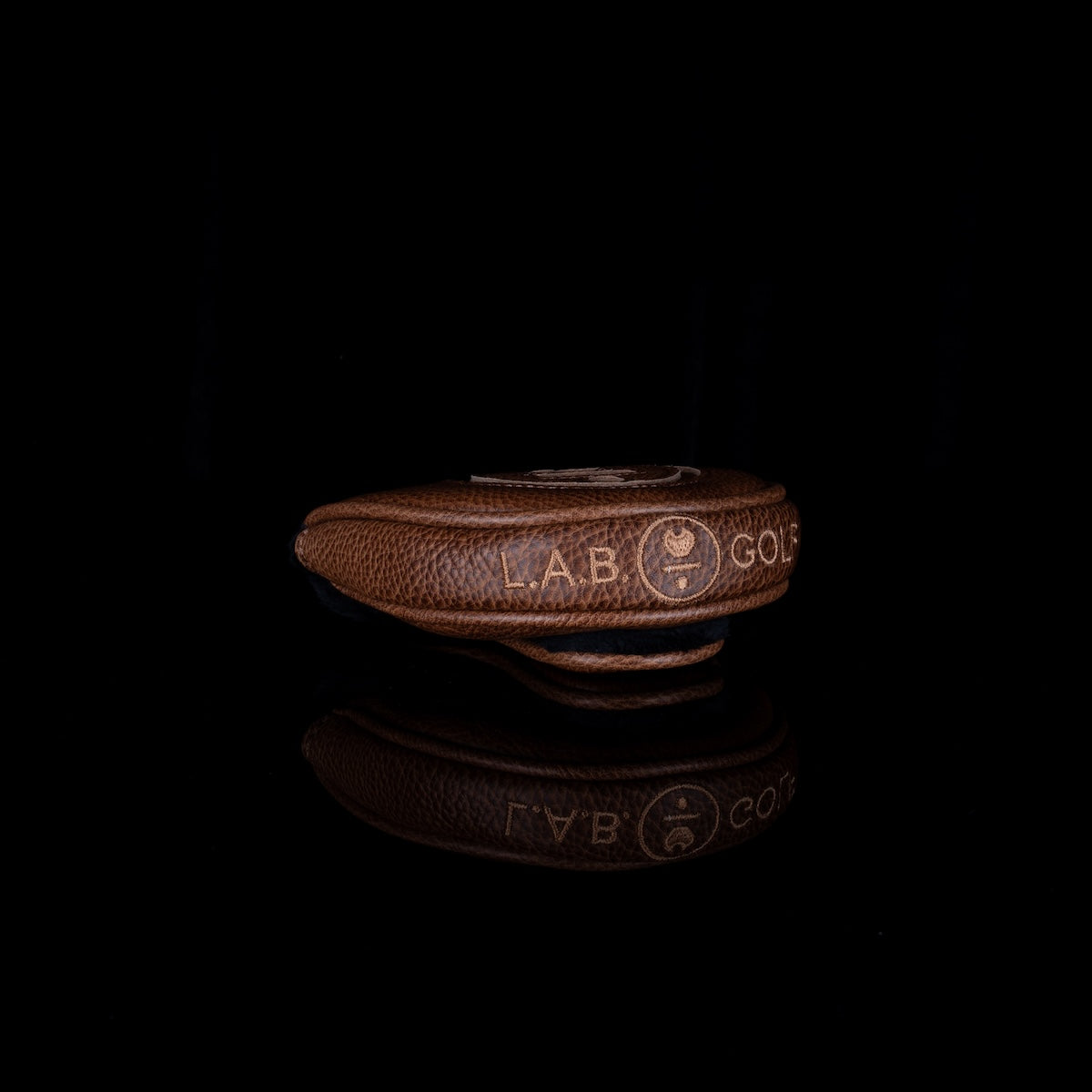 Distressed Leather Headcover – L.A.B. Golf