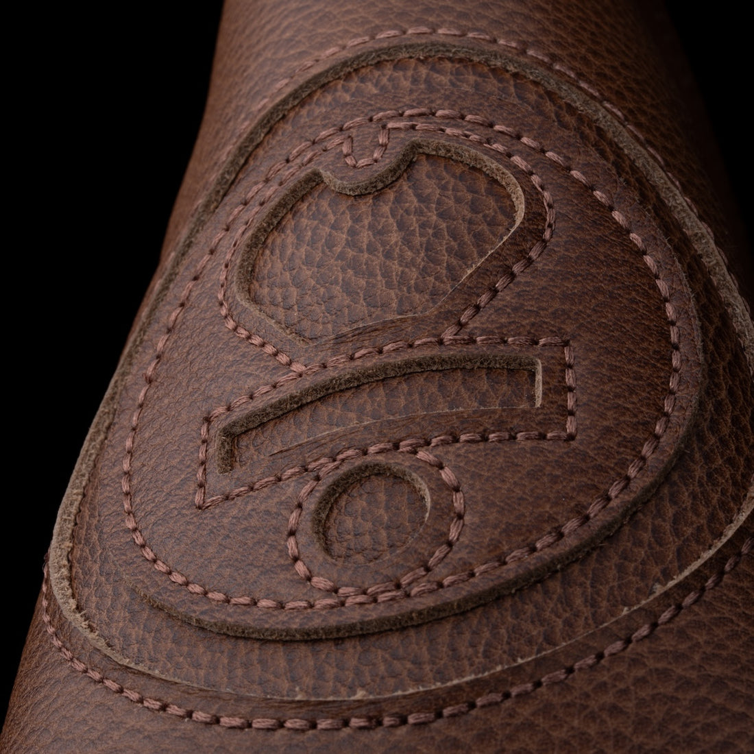 Distressed Leather Headcover - Link.1