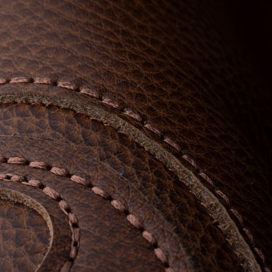 Distressed Leather Headcover - Link.1