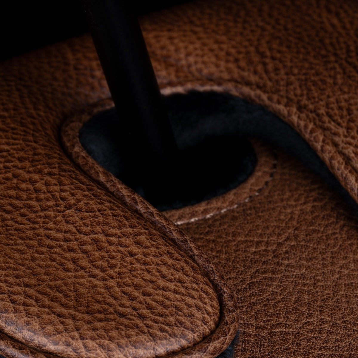 Distressed Leather Headcover - DF 2.1