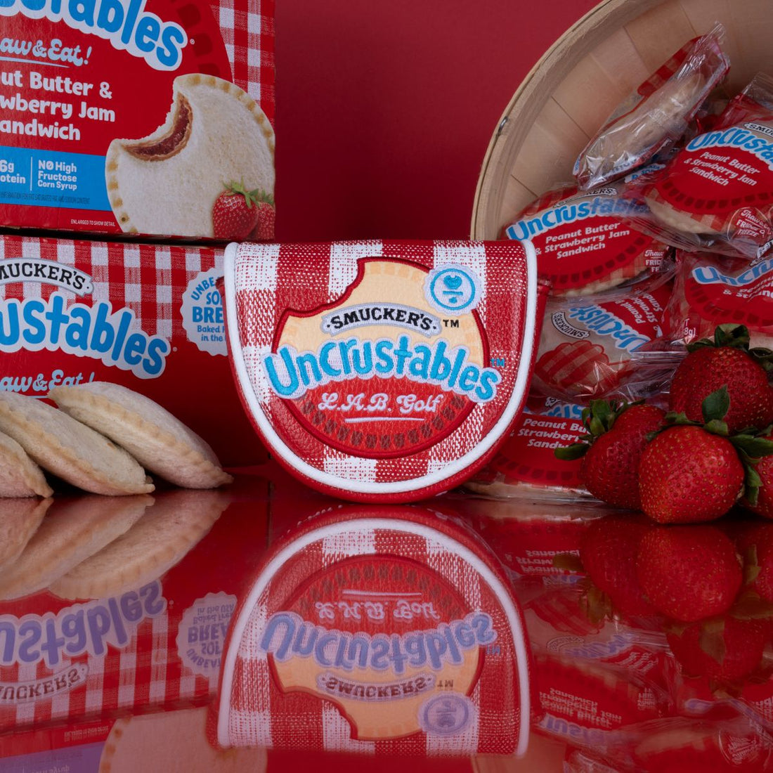 Uncrustables x LAB Strawberry Headcover - OZ/MEZZ
